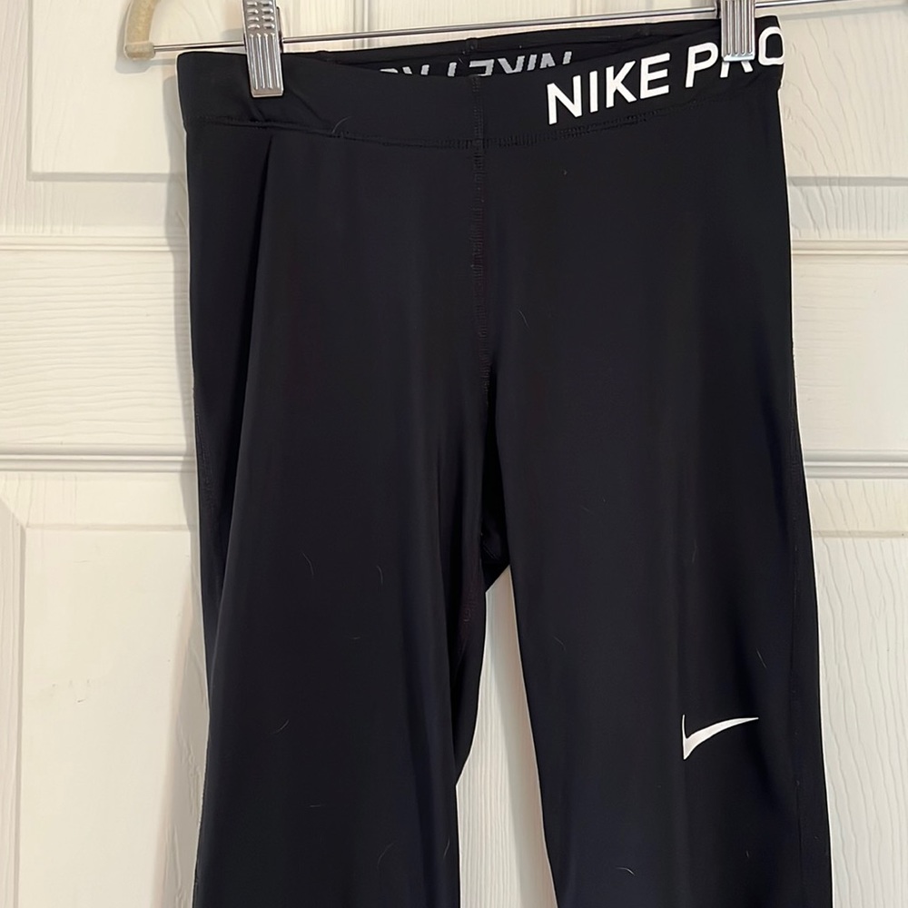 Size small Nike Pro leggings